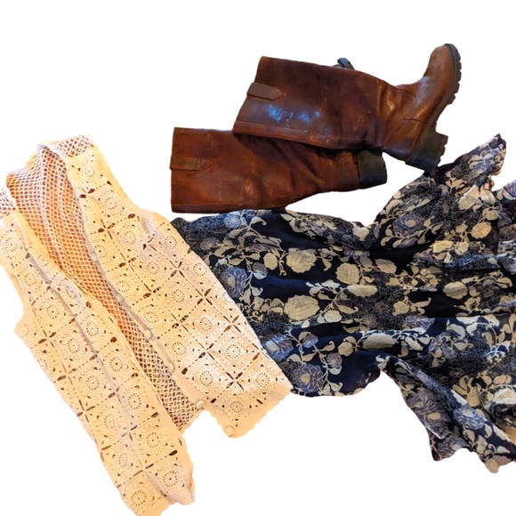 Handmade crochet cotton vest - Picture 1 of 4